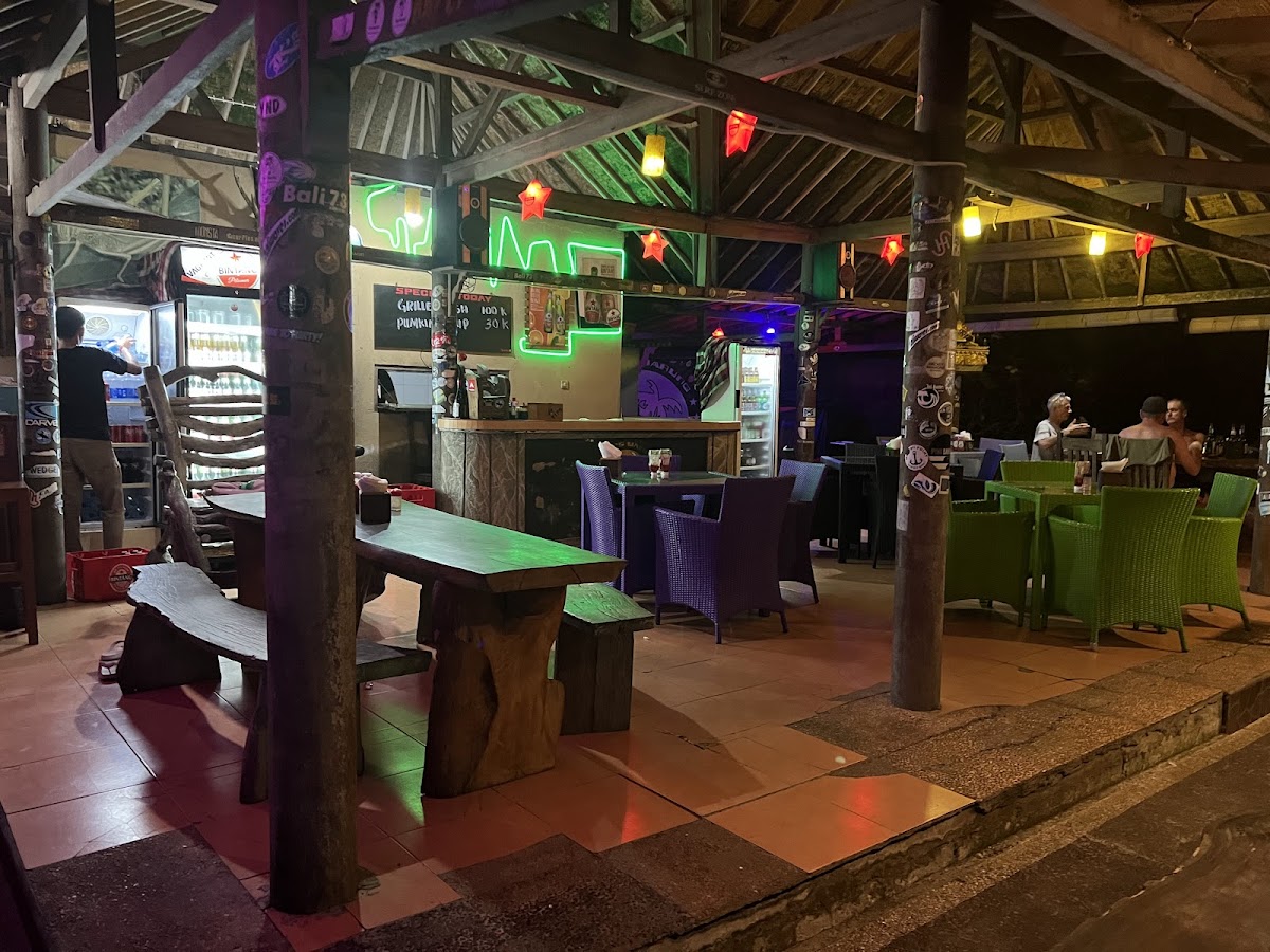 Deki's Warung